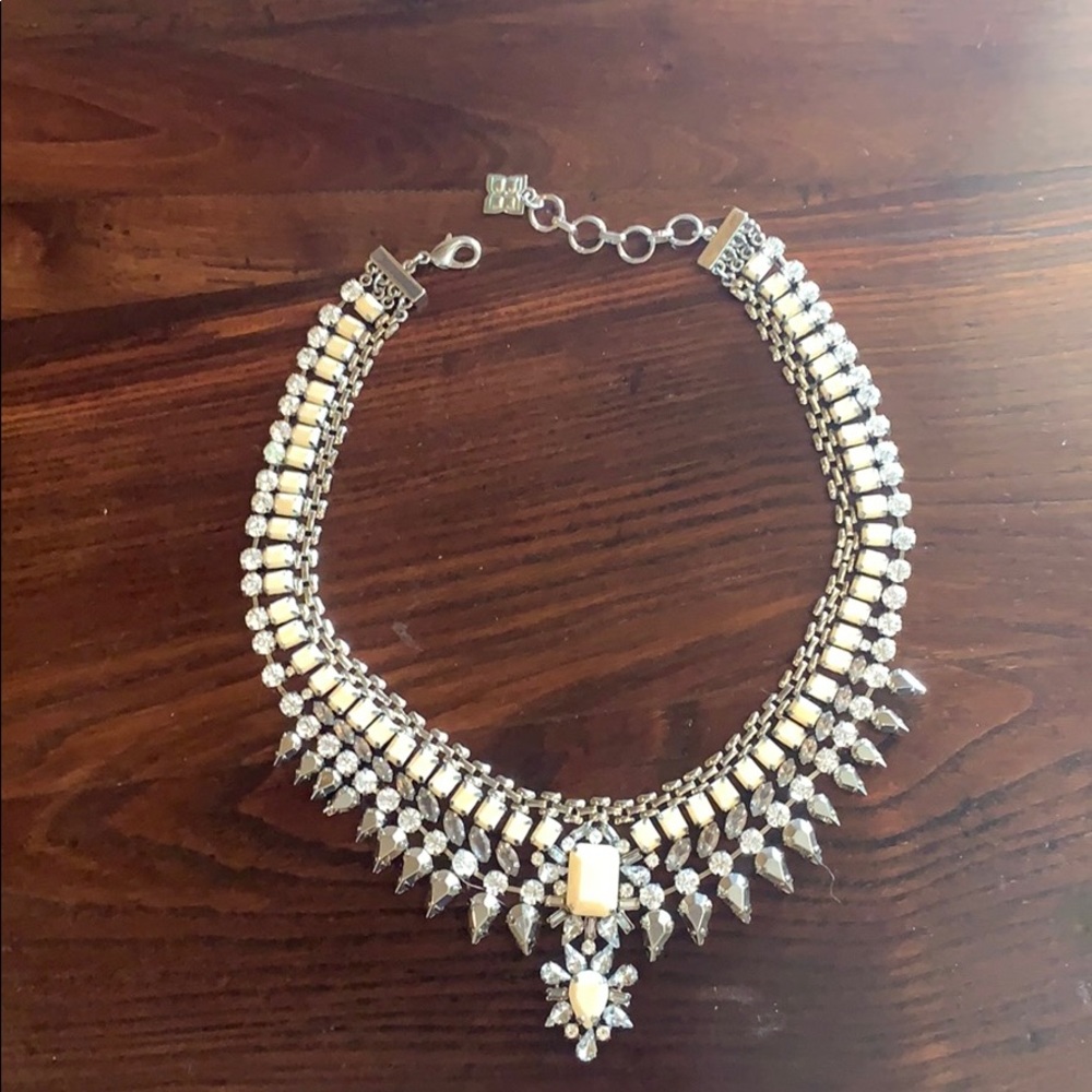 Beautiful Vintage Style Necklace
